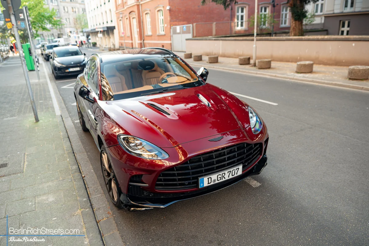 Aston Martin DBX 707 spotted in Düsseldorf — BerlinRichStreets